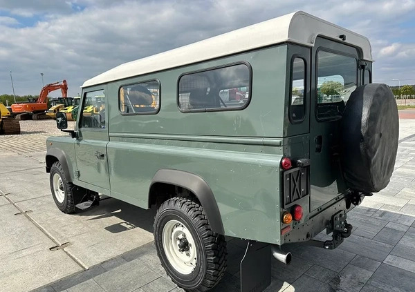 Land Rover Defender cena 89900 przebieg: 240752, rok produkcji 2010 z Tuliszków małe 562